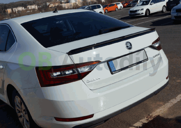 ŠKODA SUPERB III SEDAN-ZADNÍ SPOILER 5. DVEŘÍ - design DTM V5