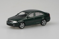 ŠKODA OCTAVIA II SEDAN (2004) - 1:43 - ABREX - Zelená Natur Metalíza