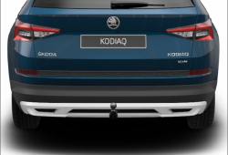 ŠKODA KODIAQ SCOUT-SPOILER ZADNÍHO NÁRAZNÍKU (s tažným zařízením) original - stříbrný