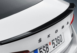 ŠKODA OCTAVIA IV SEDAN-ZADNÍ SPOILER pátých DVEŘÍ original - černý metalický