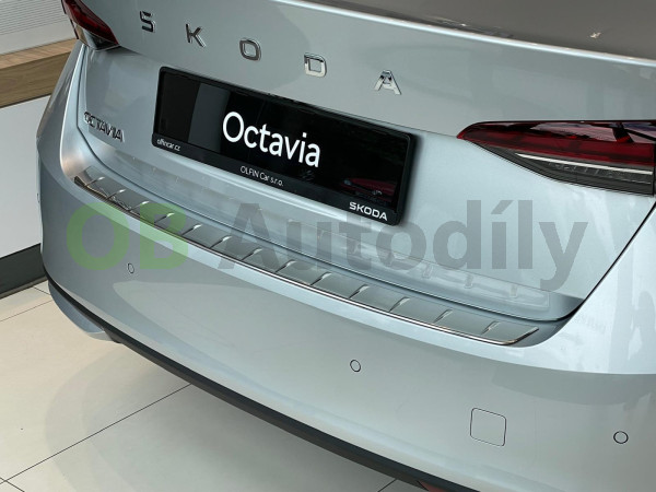 Škoda Octavia IV sedan-Ochranný kryt zadního nárazníku nerez - chromový