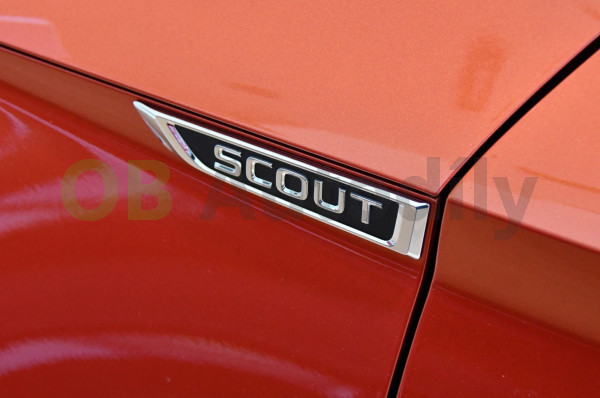 Škoda Superb III facelift-Boční nápis SCOUT original - levý