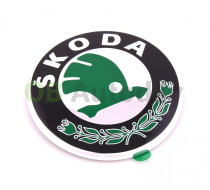 Škoda Superb-Zadní znak ŠKODA AUTO do pátých dveří original