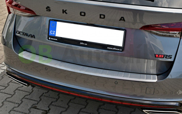 Škoda Octavia IV RS combi-Kryt zadního nárazníku nerez OMTEC - broušený matný