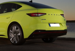 ŠKODA ENYAQ COUPÉ iV RS-ZADNÍ ODRAZKY (set 4 ks) MONTE CARLO - zatmavené