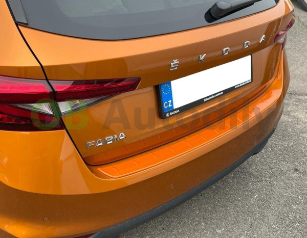 ŠKODA FABIA IV-OCHRANNÝ KRYT ZADNÍHO NÁRAZNÍKU - orange metallic