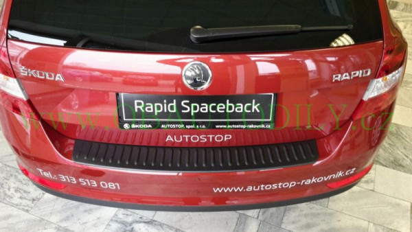 ŠKODA RAPID SPACEBACK-OCHRANNÝ KRYT ZADNÍHO NÁRAZNÍKU - BASIC