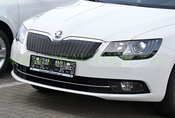 ŠKODA SUPERB II facelift-ZIMNÍ CLONA PŘEDNÍ MASKY KI-R - horní