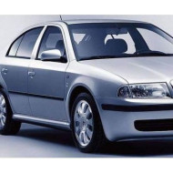 ŠKODA OCTAVIA-BOČNÍ OCHRANNÉ LIŠTY original - větší