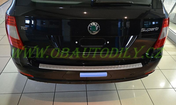 Škoda Superb II combi-Ochranný kryt zadního nárazníku - stříbrný