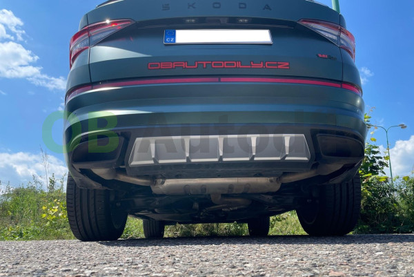 Škoda Kodiaq RS-Zadní středový difuzor V3 stříbrný