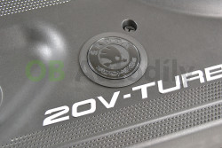 Škoda Octavia, Superb-Znak ŠKODA do plastového krytu motoru original - černý