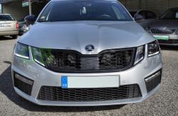 ŠKODA OCTAVIA III facelift-PŘEDNÍ MASKA CHLADIČE HONEYCOMB - KI-R