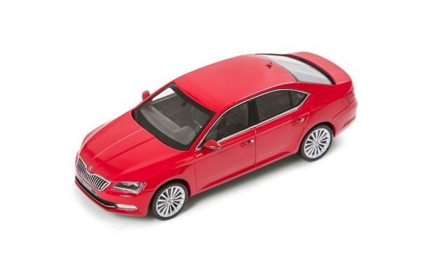 ŠKODA SUPERB III SEDAN - 1:43 - i-SCALE - červená Corrida