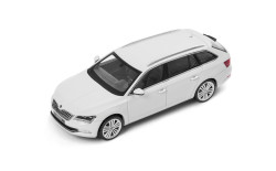 ŠKODA SUPERB III COMBI - 1:43 - i-SCALE - Moon White