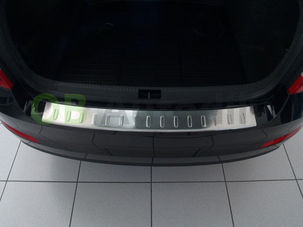 Škoda Octavia III sedan-Kryt zadního nárazníku nerez AVISA - broušený stříbrný