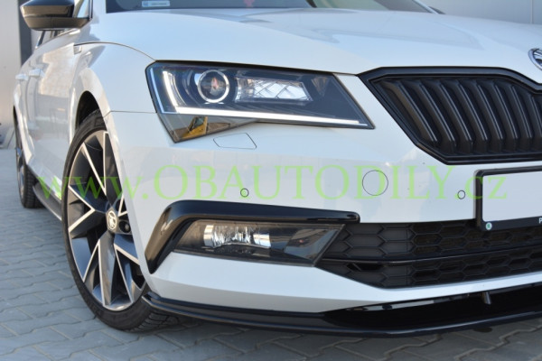 ŠKODA SUPERB III-RS DTM RÁMEČKY kolem MLHOVEK z ABS PLASTU - GLOSSY BLACK